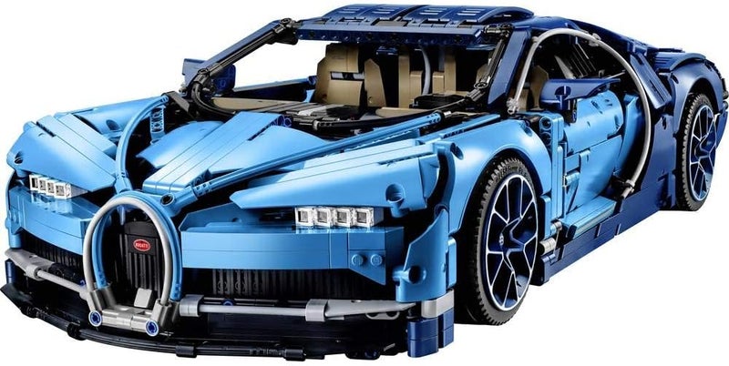 LEGO Technic Bugatti Chiron 42083 Building Kit (3,599 Pieces) - Image 4